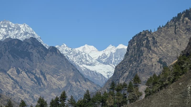 "Un signal d'alarme": le manque de neige dans l'Himalaya menace l'approvisionnement en eau de la région