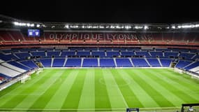 La pelouse du Groupama Stadium en parfait état