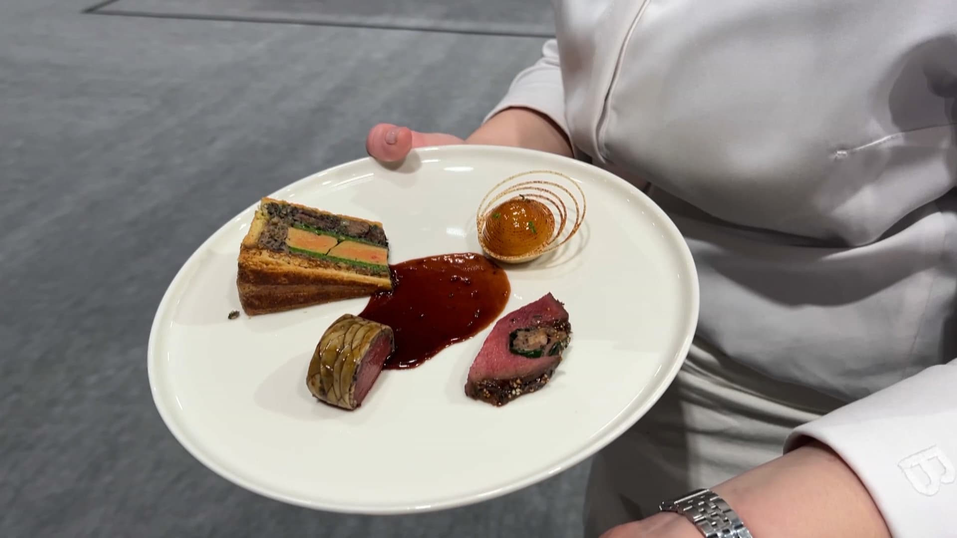 Le plat présenté par Paul Marcon et qui lui a permis de remporter le Bocuse d'Or lundi 27 janvier 2025. Le plat présenté par Paul Marcon et qui lui a permis de remporter le Bocuse d'Or lundi 27 janvier 2025.