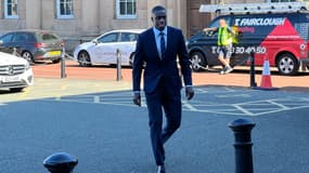 Benjamin Mendy arrive à son procès pour viols, le 10 août 2022