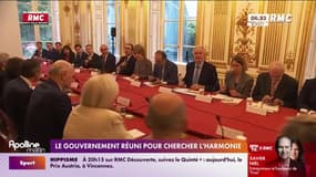 Michel Barnier réunit son gouvernement à Matignon pour chercher l'harmonie