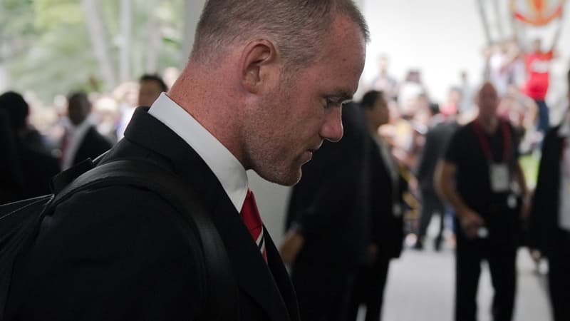 Wayne Rooney boude à MU
