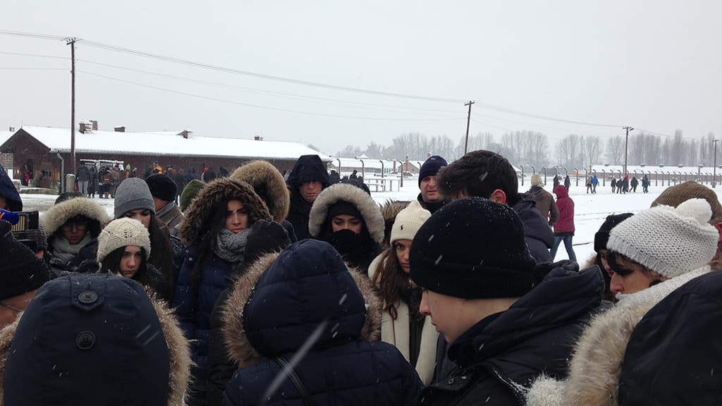Les élèves du lycée Janson de Sailly, en visite au camp d'Auschwitz-Birkenau, en Pologne.