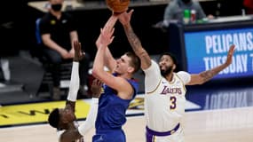 Anthony Davis s'est blessé face aux Nuggets