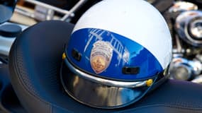 Le casque d'un membre de la Metropolitan Police 