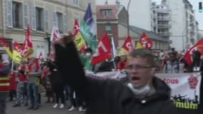 Plus de 200 personnes ont répondu présent à l'appel de la CGT pour protester contre la réforme des retraites à l'occasion du sommet Choose France qui se tient au château de Versailles.