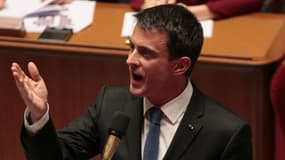 Manuel Valls a exprimé mardi la "détermination" de l'Etat à soutenir le projet de centre d'accueil de sans-abris dans le XVIe arrondissement de Paris.