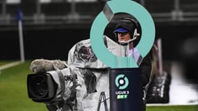 Une camera de télévision lors d'un match de Ligue 2