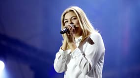 Louane, révélée par The Voice, est nommée pour l'album révélation et la chanson originale de l'année. 