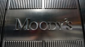 Moody's maintient toutefois la note de la France à Aa2