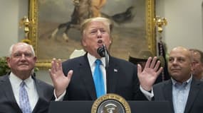 Donald Trump dit être un "génie extrêmement stable", le 23 mai 2019 à la Maison Blanche. 
