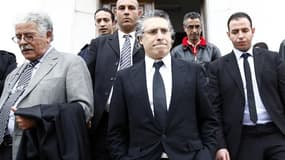 Nabil Karoui, le directeur de la télévision privée Nessma à la sortie d'un tribunal à Tunis pour le procès de "Persepolis". La justice tunisienne a prononcé jeudi une amende de 2.400 dinars (1.200 euros) contre le patron de la chaîne TV qui risquait jusqu