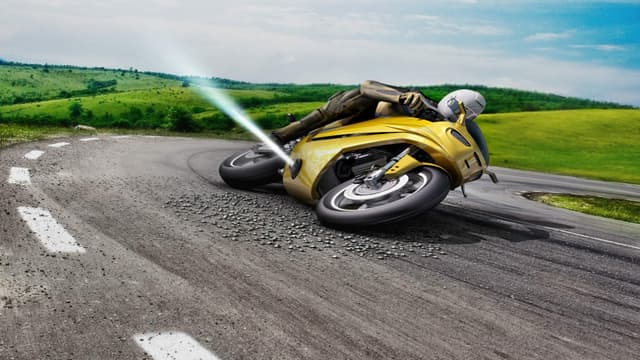 Un risque de déraper dans un virage? Pas de problème votre rétrofusée s'active pour stabiliser votre moto. Une innovation sur laquelle Bosch travaille actuellement.