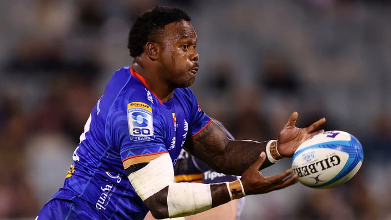 Comment Virimi Vakatawa, annoncé perdu pour le rugby, pourrait bientôt affronter le XV de France... avec les Fidji