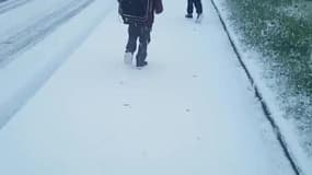 Neige à Courçon, en Charente-Maritime - Témoins BFMTV