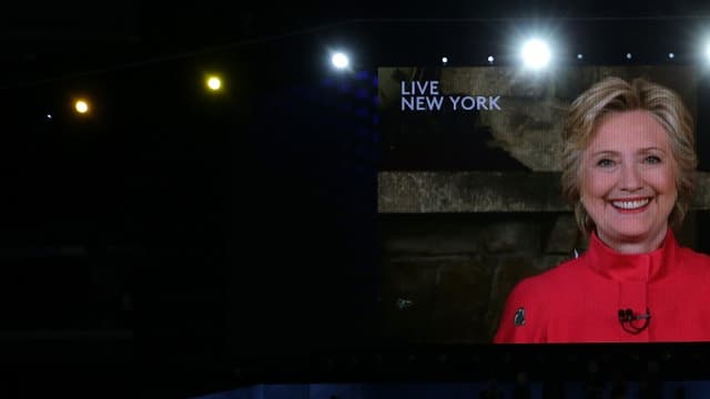 Hillary Clinton est la première femme investie par un grand parti aux États-Unis.