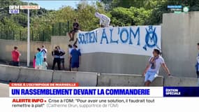 "Soutien à l'OM": une banderole déployée devant les grilles de la commanderie