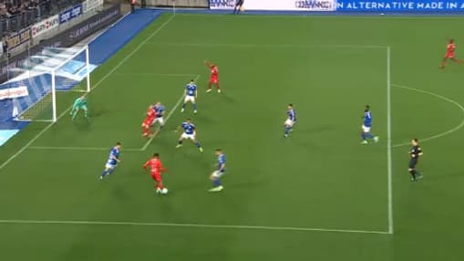 Le but annulé de Barcola pour l'OL contre Strasbourg Le but annulé de Barcola pour l'OL contre Strasbourg