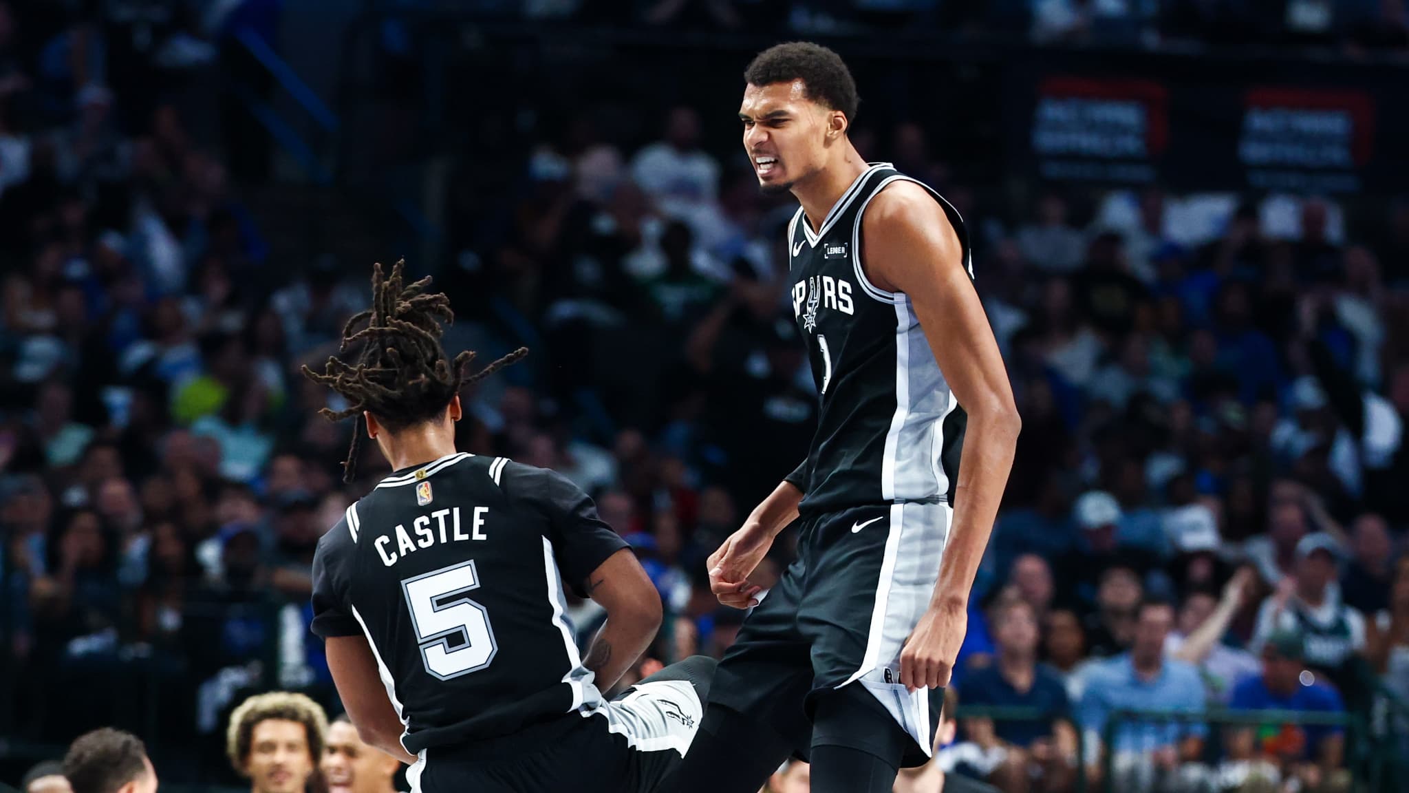 NBA: WEMBANYAMA FLAMBE POUR SON RETOUR AVEC LES SPURS AVEC 40 POINTS ET DU GROS SPECTACLE