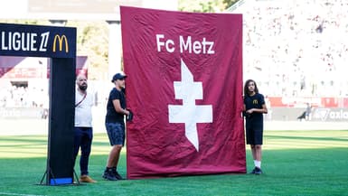 Le logo du FC Metz avant le match face à Strasbourg en Ligue 1, le 17 août 2025.
