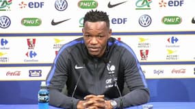 Mandanda "regrette" la décision pour Evra