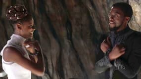 Letitia Wright et Chadwick Boseman dans "Black Panther"