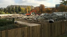 Dans le jardin d'Auteuil, les serres chaudes ont été détruites.