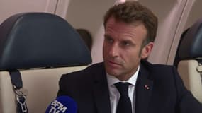 Emmanuel Macron dans l'avion de retour de New York, le 21 septembre. 