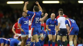 La joie des Français après leur victoire, 13-9 face au pays de Galles, lors du Tournoi des Six nations, le 11 mars 2022 au Principality Stadium à Cardiff