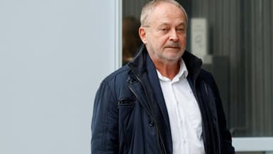 Le sénateur Joël Guerriau quittant le tribunal de Paris, après une confrontation avec la députée Sandrine Josso, Paris, 6 novembre 2024