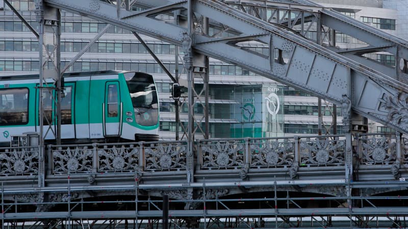 Le métro parisien devrait bientôt se mettre au bleu