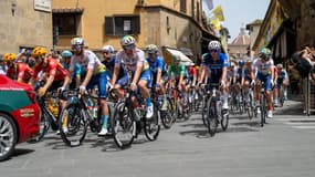 Le peloton lors de la 1ère étape du Tour de France, le 29 juin 2024.