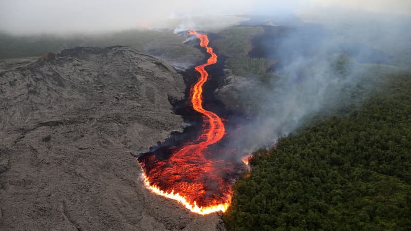 Le Piton de la Fournaise en éruption, le 25 octobre 2019