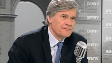 Le porte-parole du gouvernement, Stéphane Le Foll, sur BFMTV et RMC mercredi 19 novembre