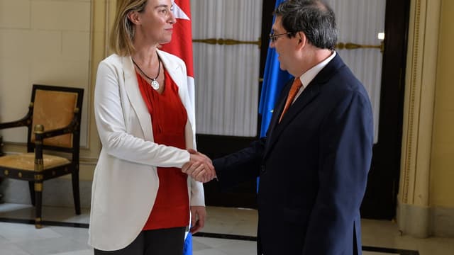 La responsable de la diplomatie européenne Federica Mogherini et le ministre cubain des Affaires étrangères Bruno Rodriguez.
