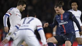 Cesc Fabregas (Chelsea) et Zlatan Ibrahimovic (PSG)