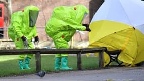 Les enquêteurs britanniques sur les lieux de l'empoisonnement de Serguëi Skripal en mars 2018