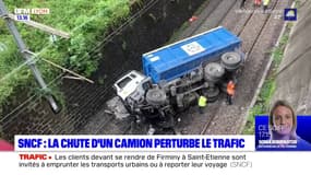 Un camion-benne tombé sur les voies SNCF entre Lyon et Saint-Etienne