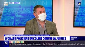 Policiers brûlés à Viry-Châtillon: pour le représentant du syndicat Alliance du Rhône, "la justice fait preuve de laxisme"