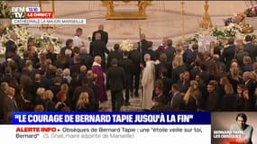 Obsèques de Bernard Tapie: le cercueil quitte la cathédrale de la Major
