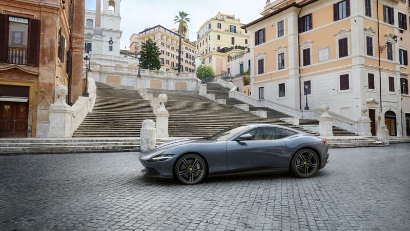 En 2020, Ferrari a lancé un nouveau modèle, la Roma.