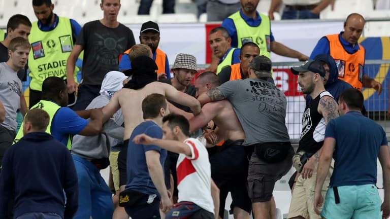 Scène de violence au Vélodrome , lors de l'Euro 2016 