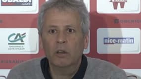 Lucien Favre en conférence de presse