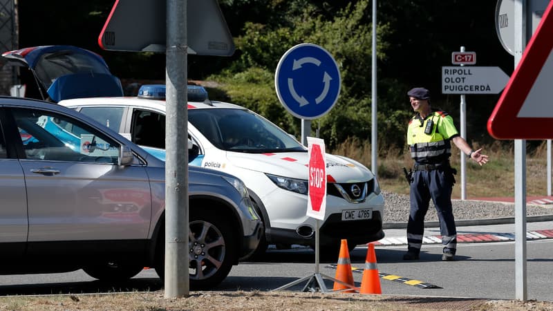 Les polices européennes sont toujours à la recherche du principal suspect de l'attentat de Barcelone.