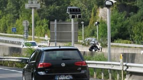 Malgré le débat sur le passage à 80km/h et les dégradations de radars, 2018 s'impose comme une année historique sur le plan de la sécurité routière.