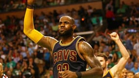 LeBron James a de nouveau critiqué Trump sur les réseaux sociaux, en vidéo cette fois-ci.