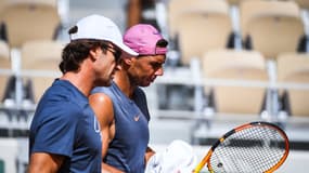 Carlos Moya et Rafael Nadal à l'entraînement