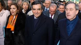 Le Premier ministre François Fillon arrive avec son équipe gouvernementale à l'Elysée pour le premier conseil des ministres de l'année. Le Premier ministre, François Fillon a estimé mercredi que le quinquennat actuel avait été une "première étape" dans la