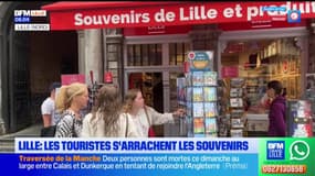 JO 2024: à l'heure de repartir, les touristes s'arrachent les souvenirs à Lille