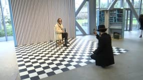 La Fondation Cartier rend hommage au "reporter de la jeunesse" Malick Sidibé